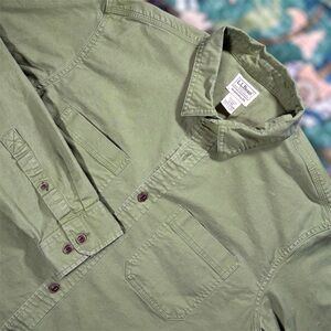 LL Bean Beanflex Twill Traditional Fit Work Shirt Long Sleeve Button Up Green M